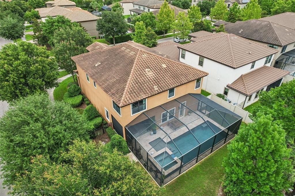 For Sale: $860,000 (6 beds, 4 baths, 3336 Square Feet)