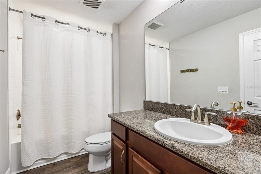 For Sale: $860,000 (6 beds, 4 baths, 3336 Square Feet)