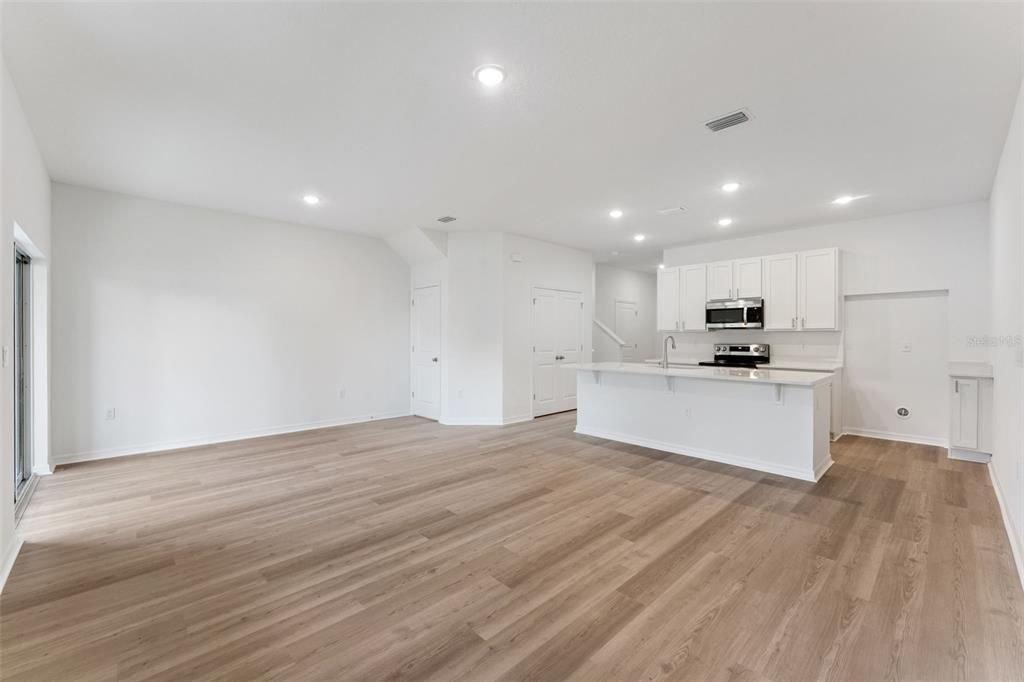 En Venta: $262,990 (3 camas, 2 baños, 1645 Pies cuadrados)