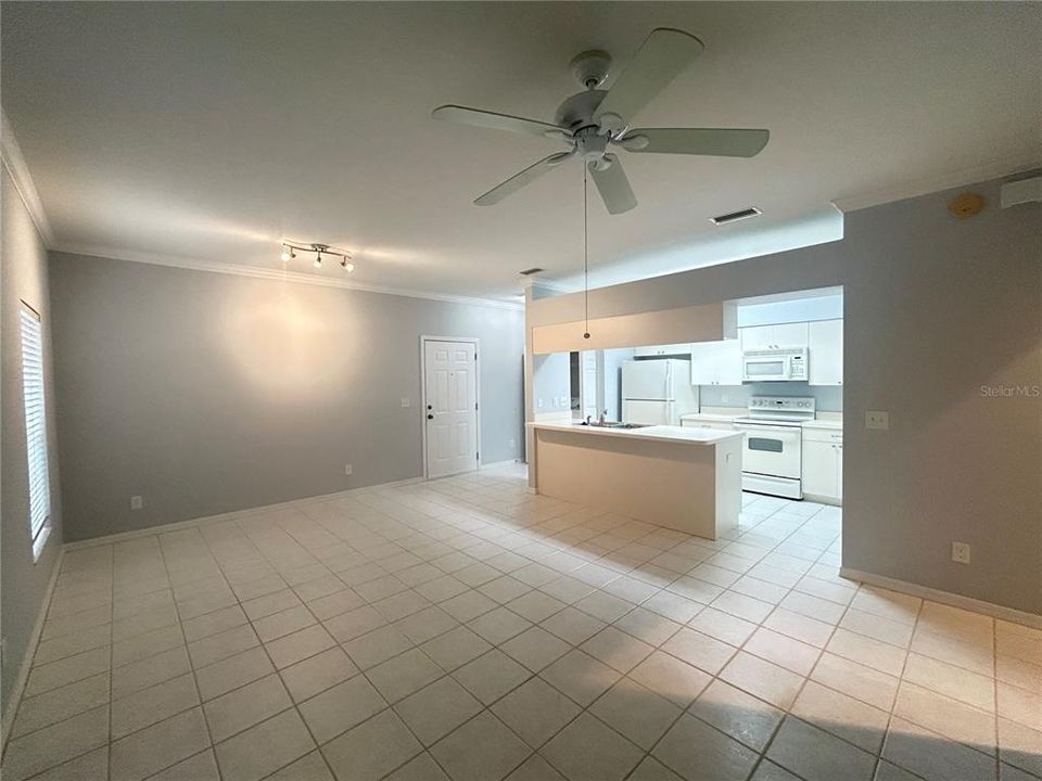 For Rent: $1,450 (2 beds, 2 baths, 1017 Square Feet)