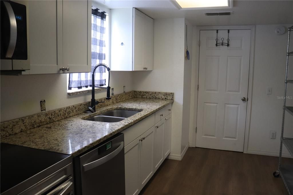 En Venta: $335,000 (3 camas, 2 baños, 1620 Pies cuadrados)