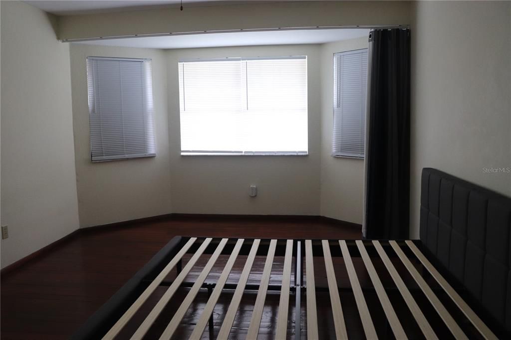 En Venta: $335,000 (3 camas, 2 baños, 1620 Pies cuadrados)