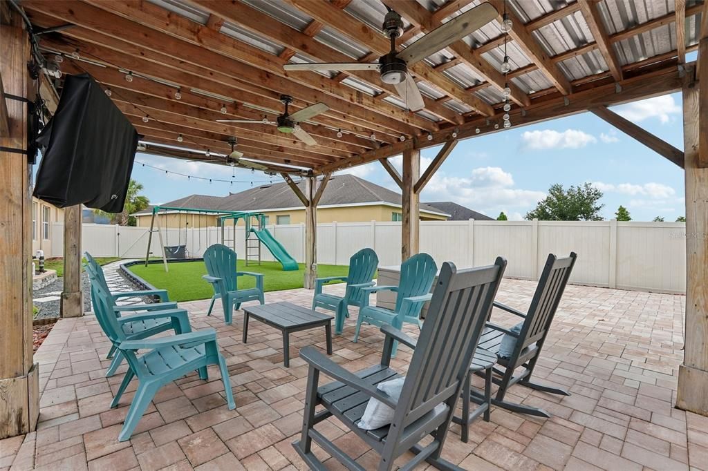 For Sale: $725,000 (4 beds, 3 baths, 2797 Square Feet)