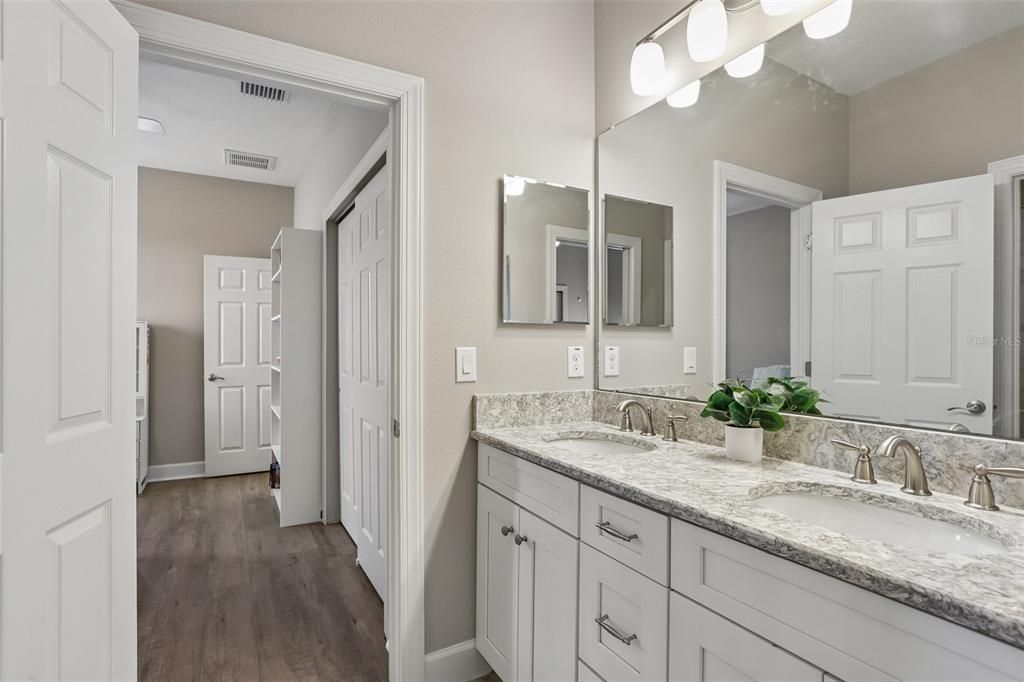 For Sale: $725,000 (4 beds, 3 baths, 2797 Square Feet)