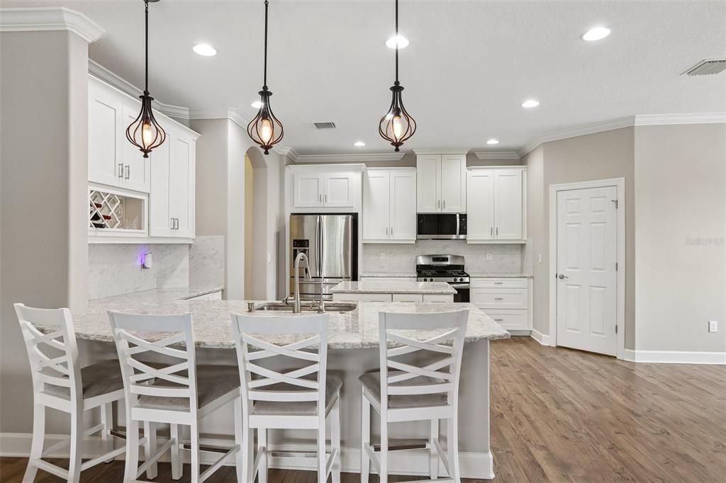 For Sale: $725,000 (4 beds, 3 baths, 2797 Square Feet)