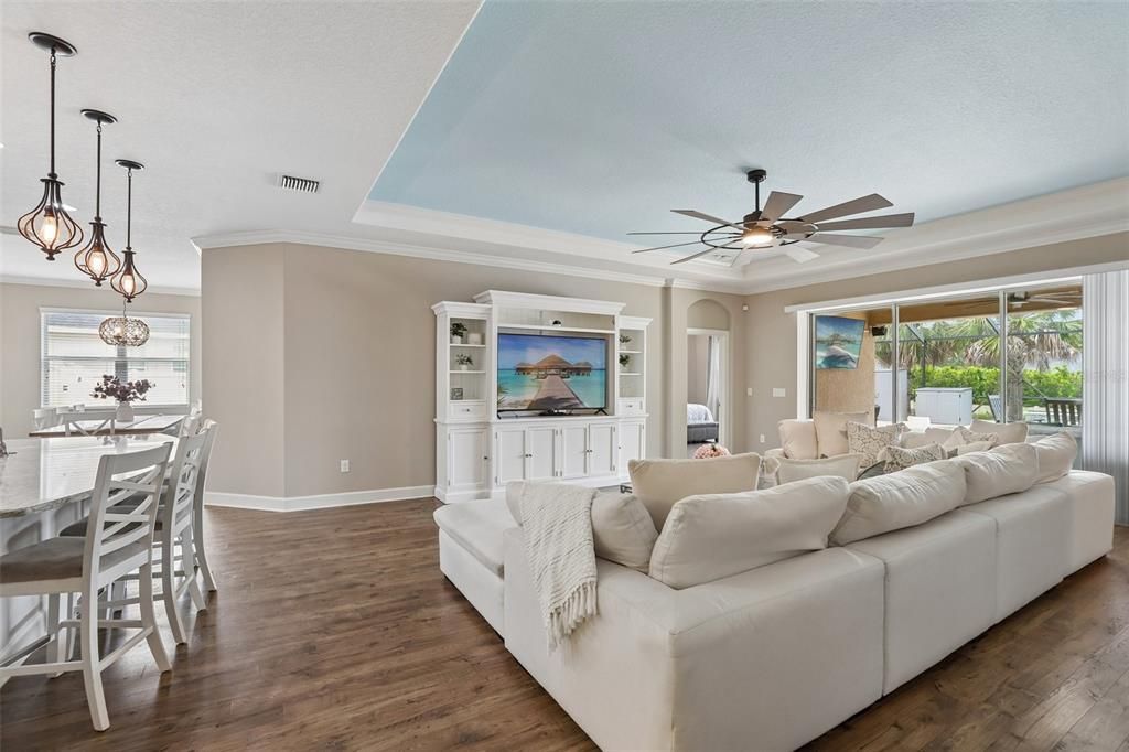 For Sale: $725,000 (4 beds, 3 baths, 2797 Square Feet)