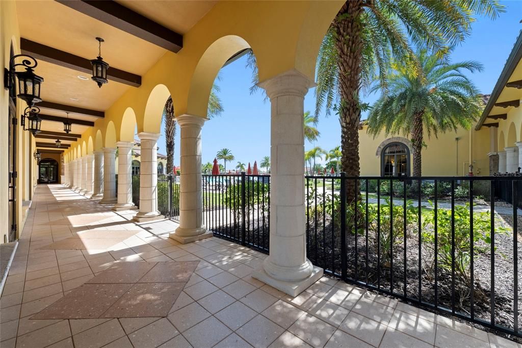 For Sale: $425,000 (4 beds, 3 baths, 2552 Square Feet)