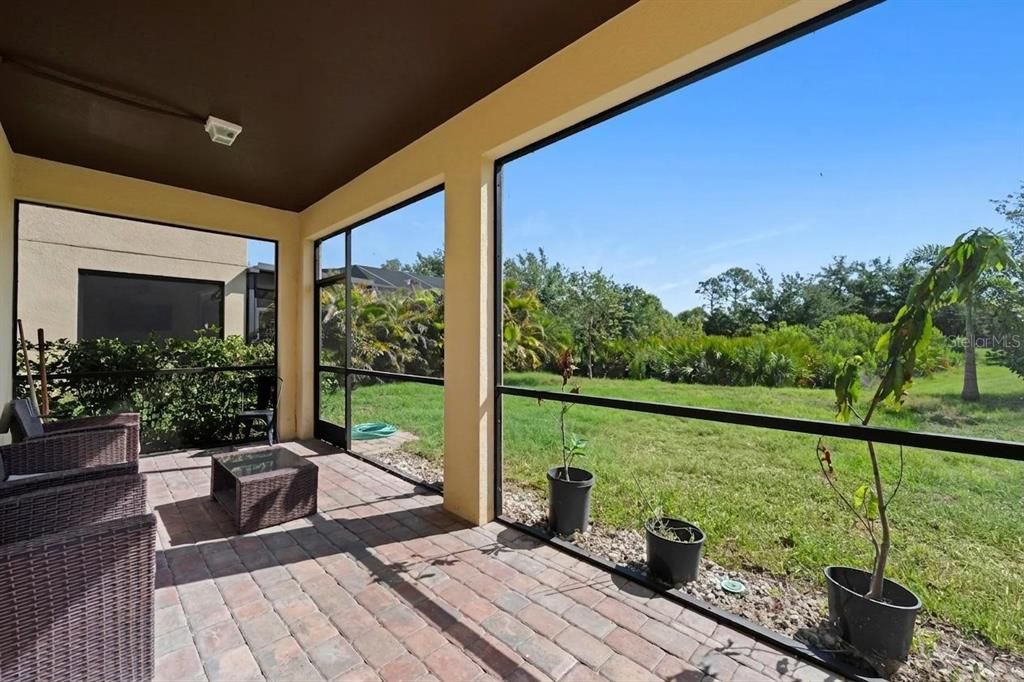 For Sale: $425,000 (4 beds, 3 baths, 2552 Square Feet)