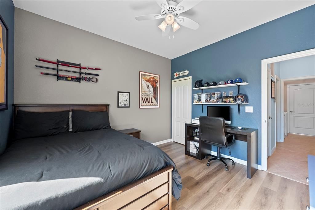 For Sale: $425,000 (4 beds, 3 baths, 2552 Square Feet)