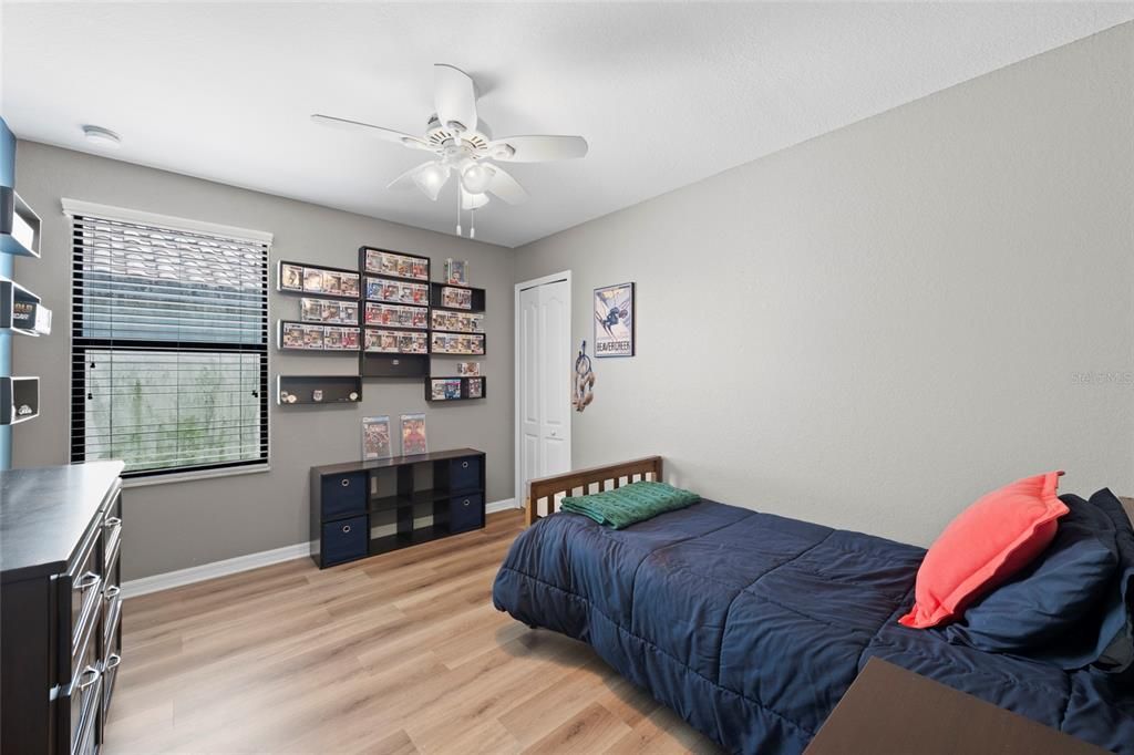 For Sale: $425,000 (4 beds, 3 baths, 2552 Square Feet)