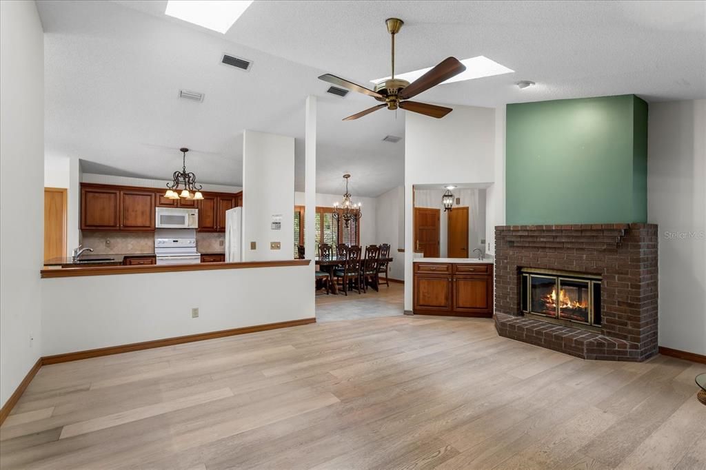 For Sale: $643,100 (4 beds, 2 baths, 2180 Square Feet)