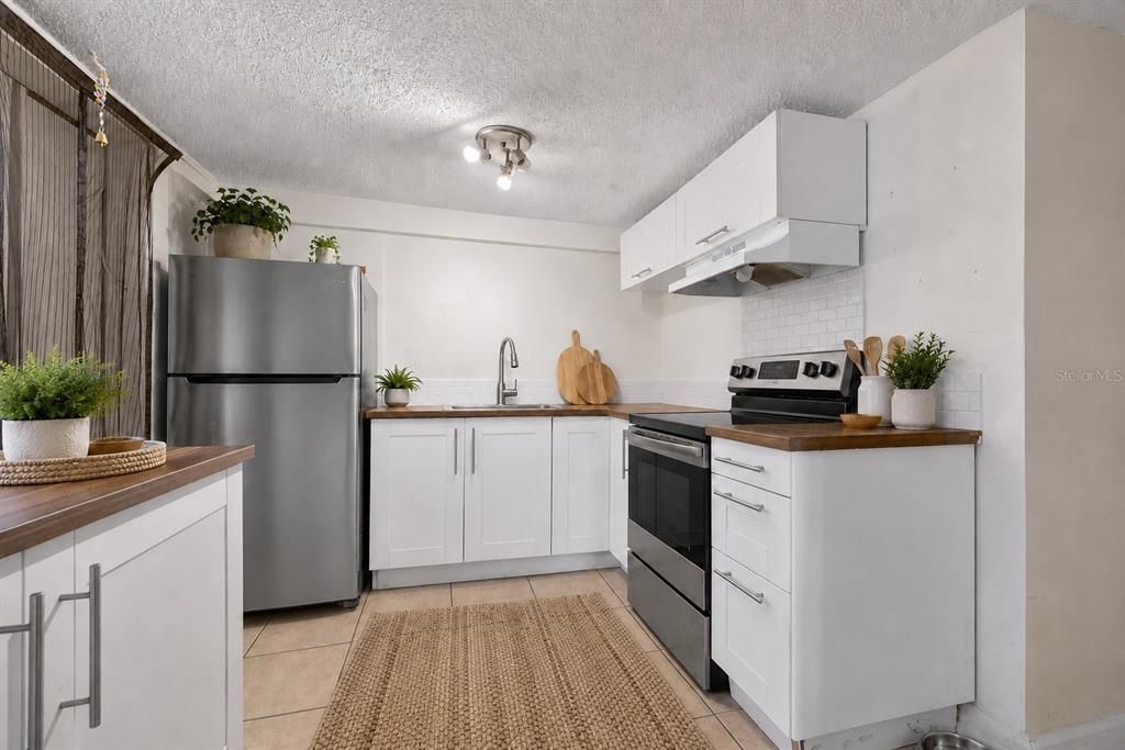 For Sale: $499,000 (3 beds, 0 baths, 1664 Square Feet)