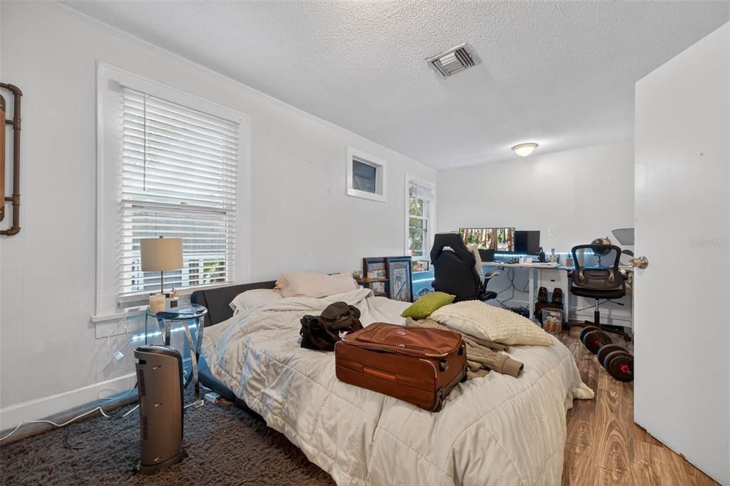 For Sale: $499,000 (3 beds, 0 baths, 1664 Square Feet)