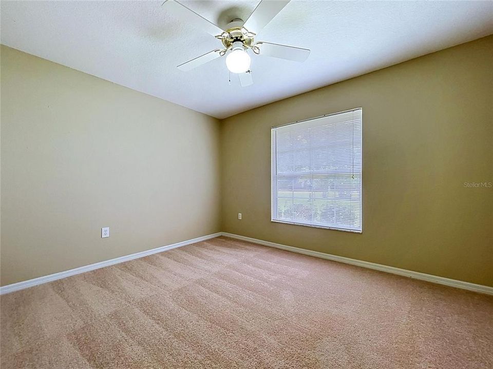 For Sale: $319,999 (3 beds, 2 baths, 1587 Square Feet)