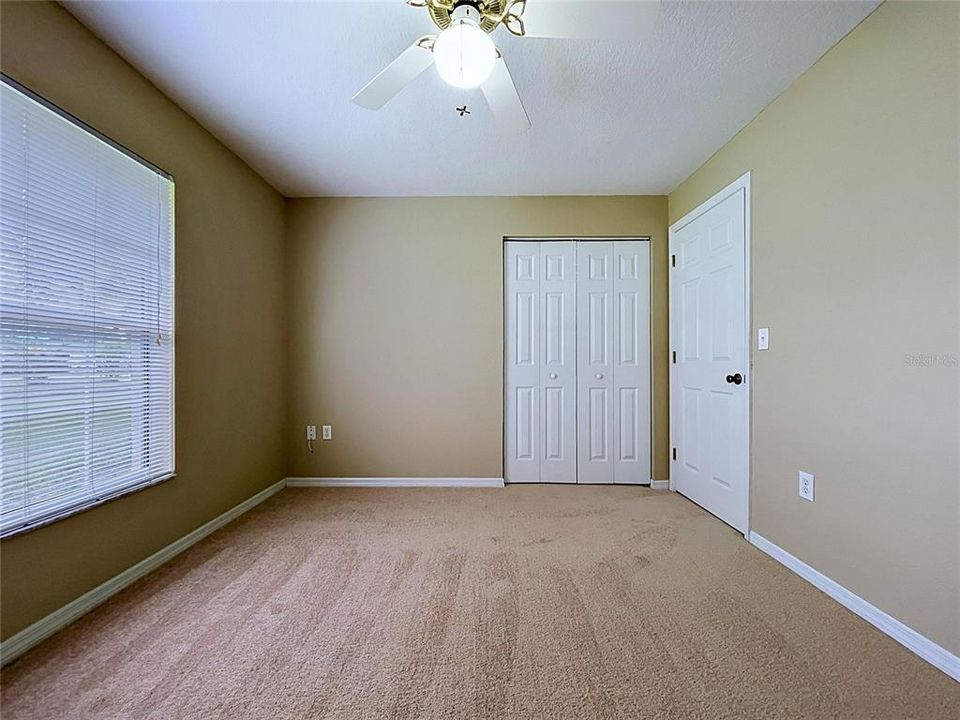 For Sale: $319,999 (3 beds, 2 baths, 1587 Square Feet)