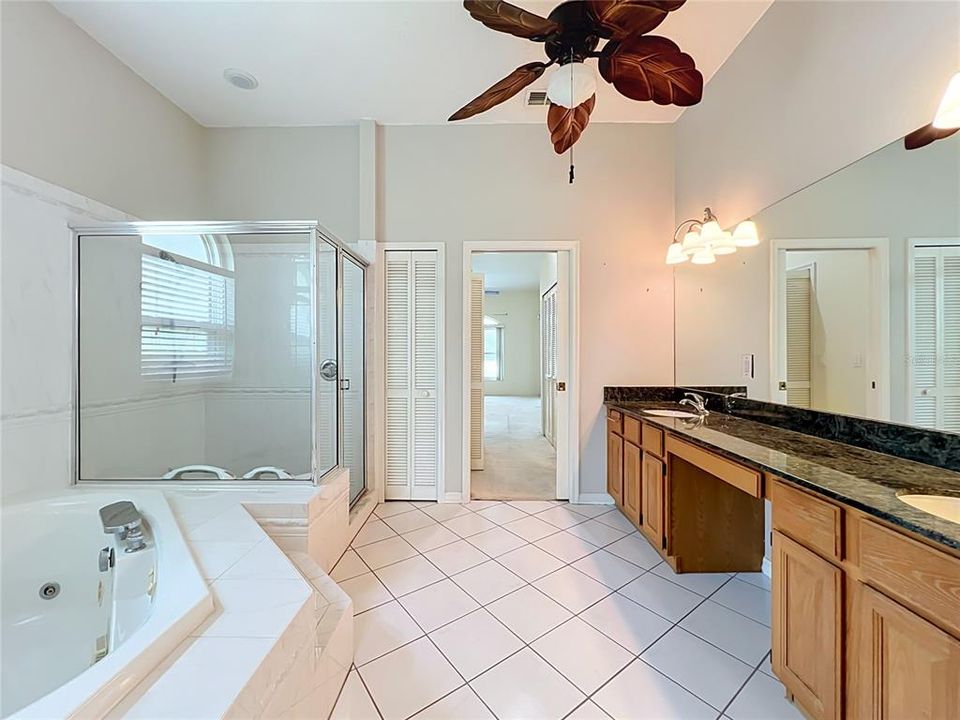 For Sale: $699,900 (4 beds, 3 baths, 2865 Square Feet)