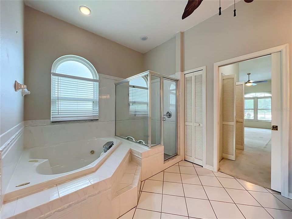 For Sale: $699,900 (4 beds, 3 baths, 2865 Square Feet)
