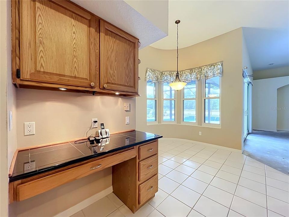 For Sale: $699,900 (4 beds, 3 baths, 2865 Square Feet)