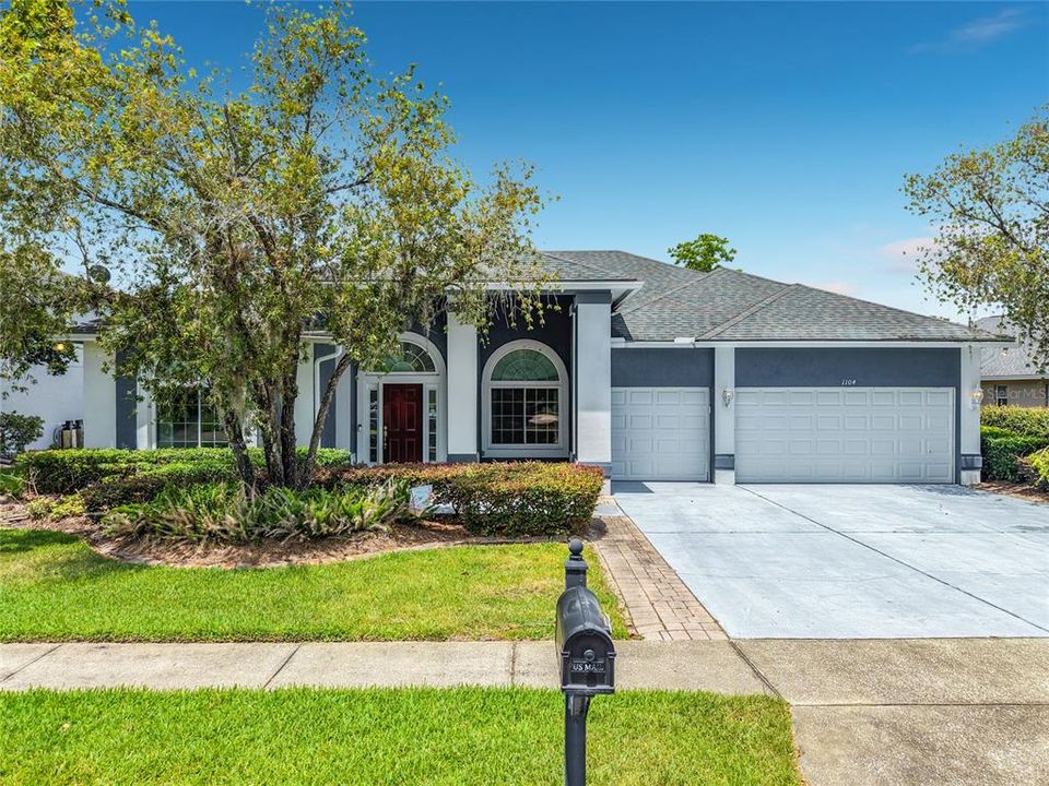 For Sale: $699,900 (4 beds, 3 baths, 2865 Square Feet)
