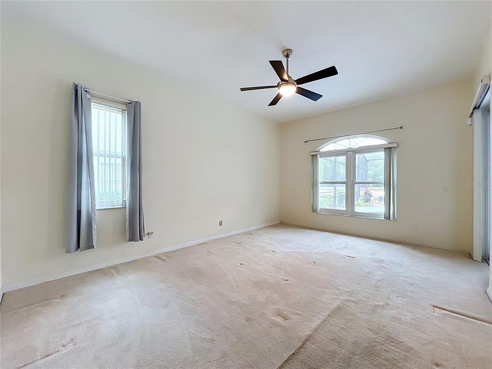 For Sale: $699,900 (4 beds, 3 baths, 2865 Square Feet)
