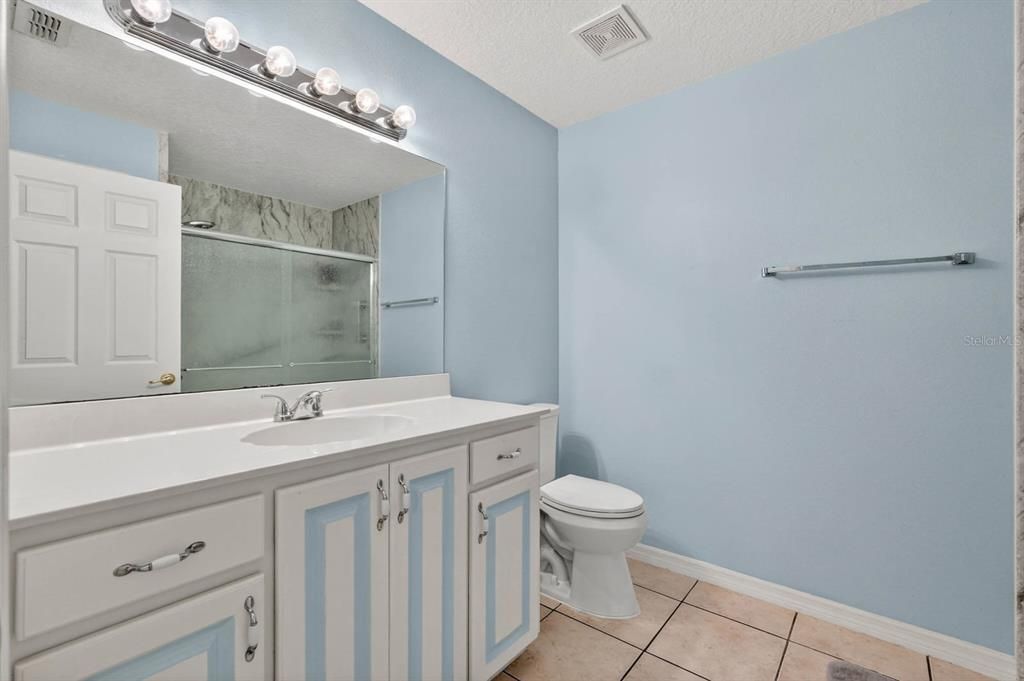 For Sale: $335,000 (3 beds, 2 baths, 1598 Square Feet)
