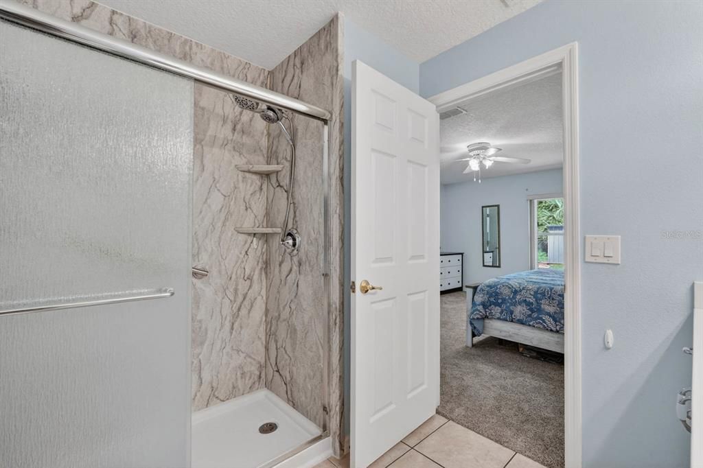 For Sale: $335,000 (3 beds, 2 baths, 1598 Square Feet)