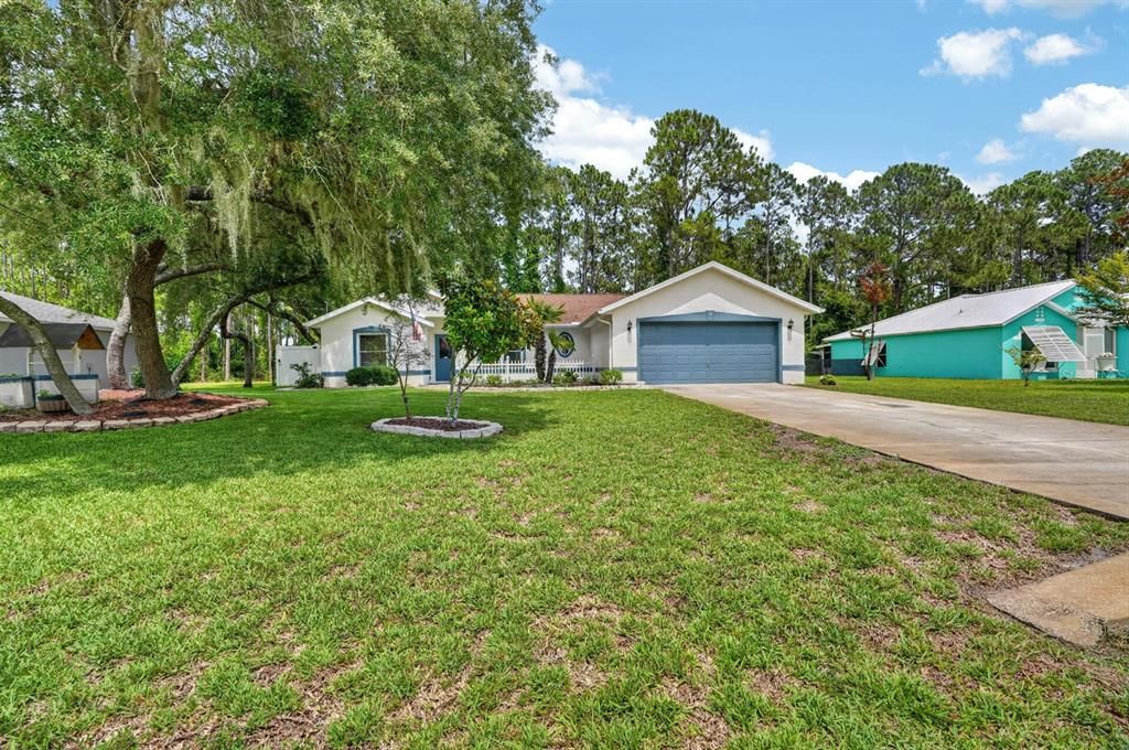 For Sale: $335,000 (3 beds, 2 baths, 1598 Square Feet)