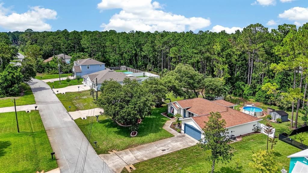 For Sale: $335,000 (3 beds, 2 baths, 1598 Square Feet)