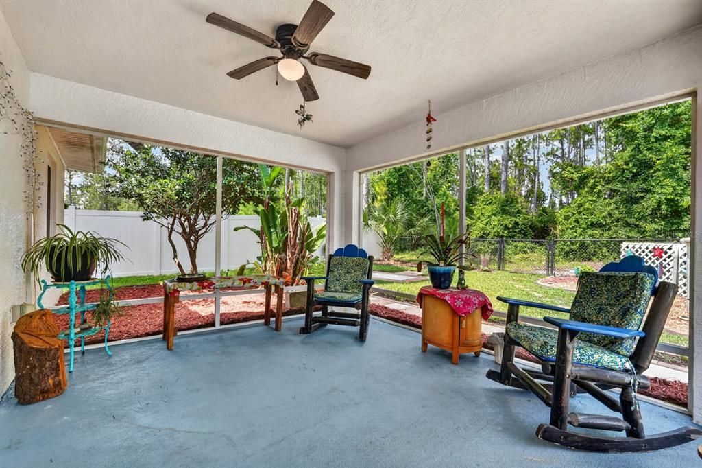 For Sale: $335,000 (3 beds, 2 baths, 1598 Square Feet)