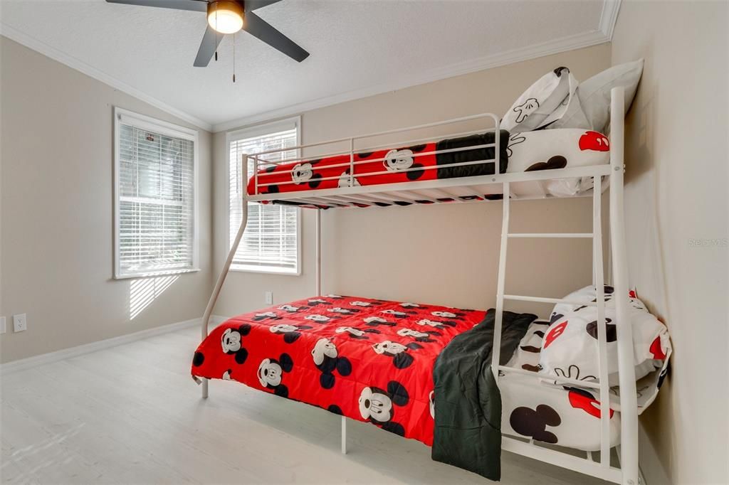 En Renta: $3,700 (5 camas, 3 baños, 2672 Pies cuadrados)