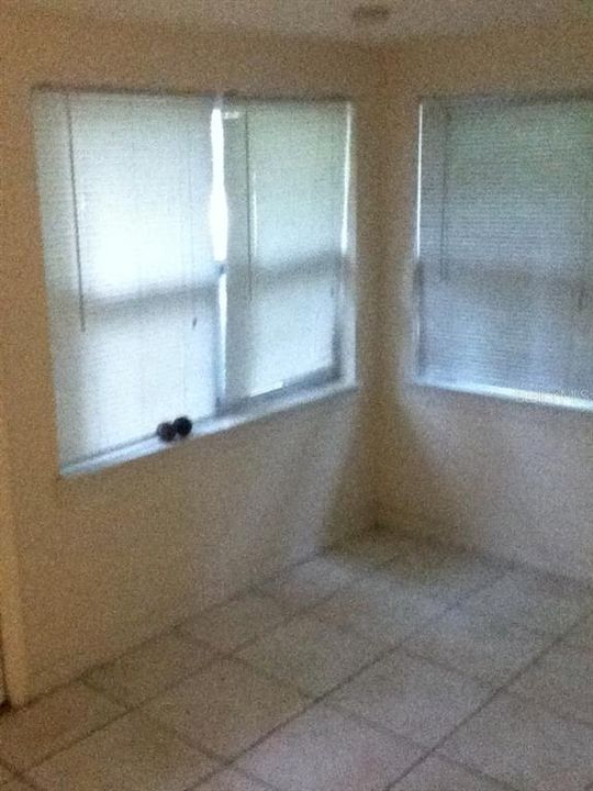 En Venta: $265,900 (4 camas, 0 baños, 1422 Pies cuadrados)