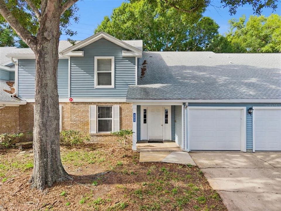 For Rent: $2,150 (2 beds, 2 baths, 1112 Square Feet)