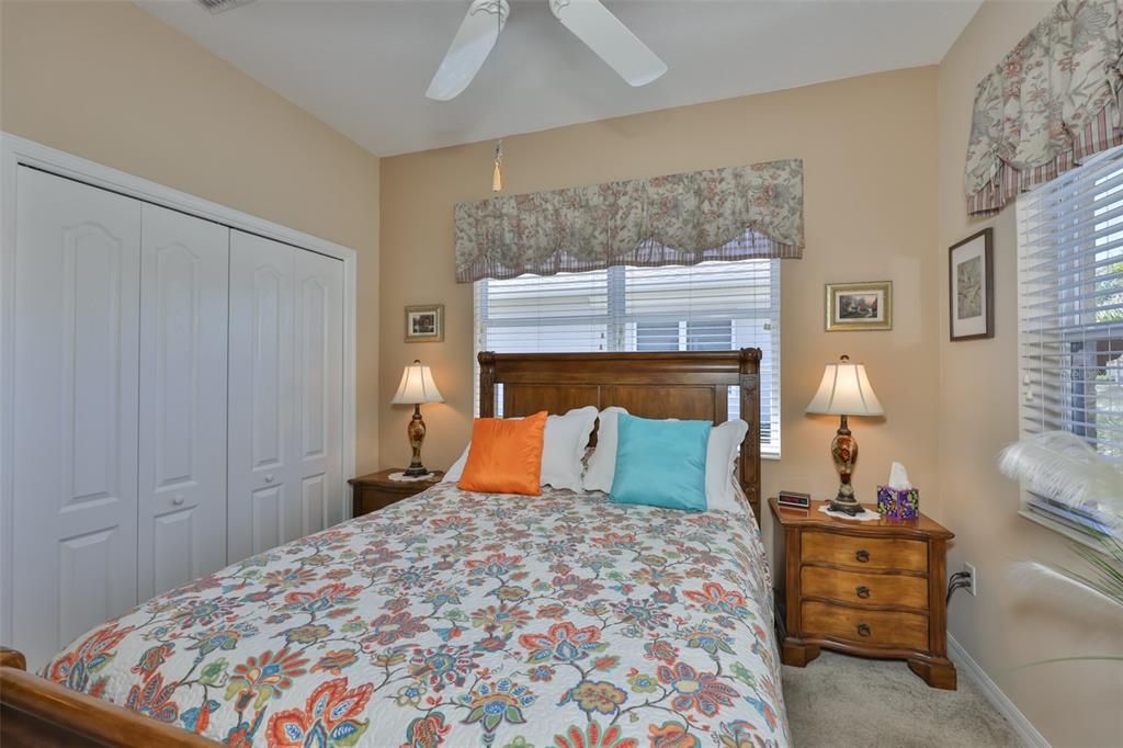 For Sale: $400,000 (2 beds, 2 baths, 1471 Square Feet)
