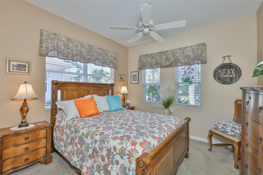 For Sale: $400,000 (2 beds, 2 baths, 1471 Square Feet)