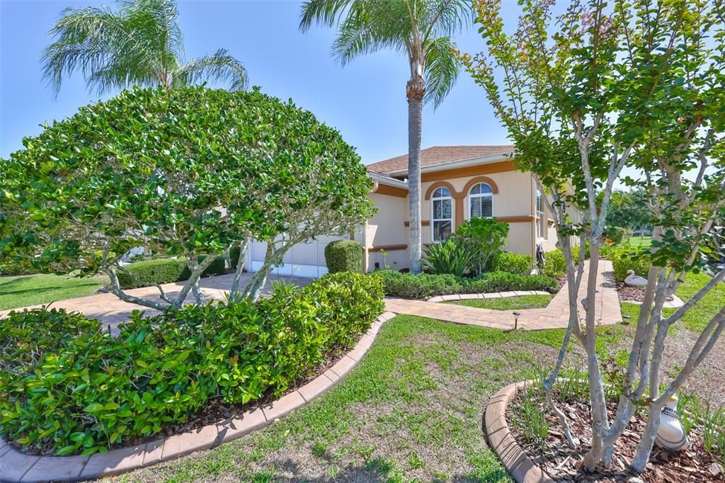 For Sale: $400,000 (2 beds, 2 baths, 1471 Square Feet)