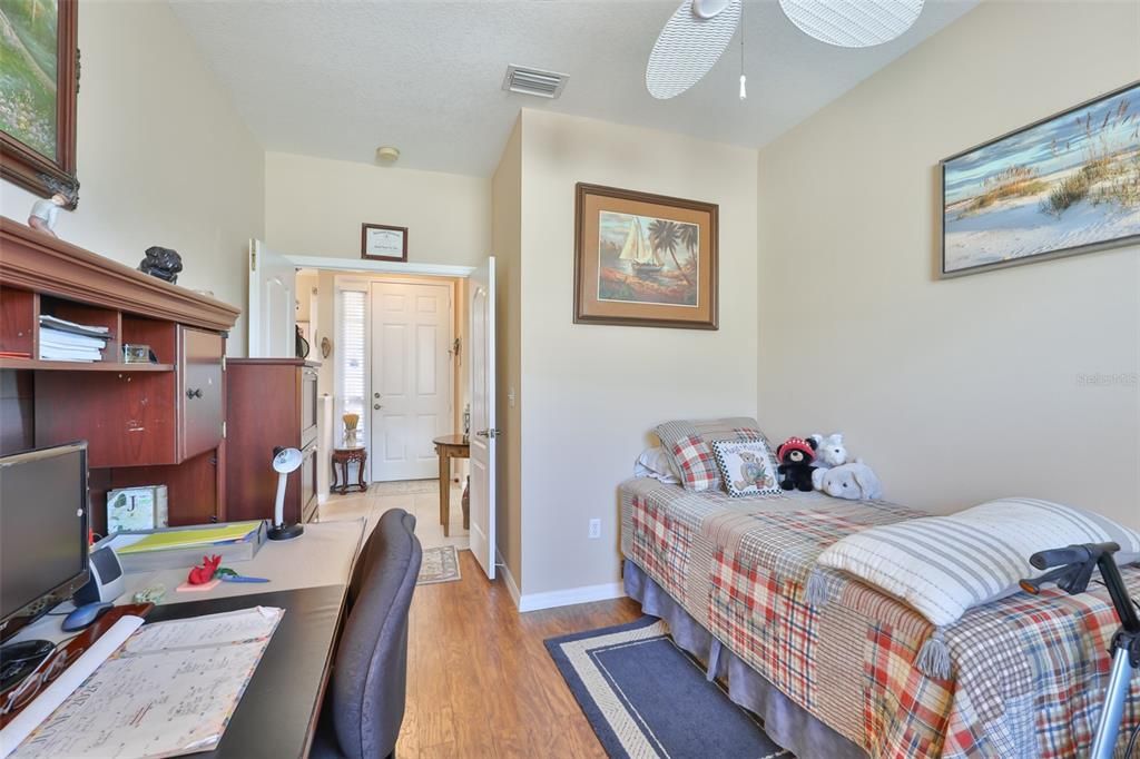 For Sale: $400,000 (2 beds, 2 baths, 1471 Square Feet)