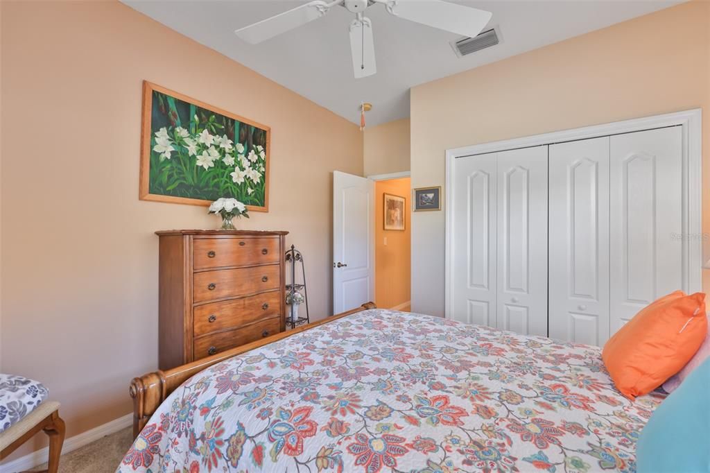 For Sale: $400,000 (2 beds, 2 baths, 1471 Square Feet)