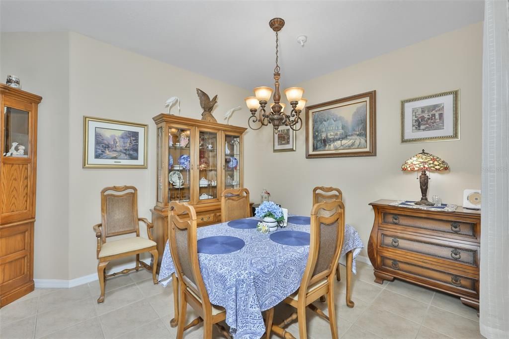 For Sale: $400,000 (2 beds, 2 baths, 1471 Square Feet)