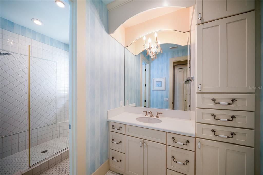 For Sale: $5,495,000 (4 beds, 4 baths, 4007 Square Feet)