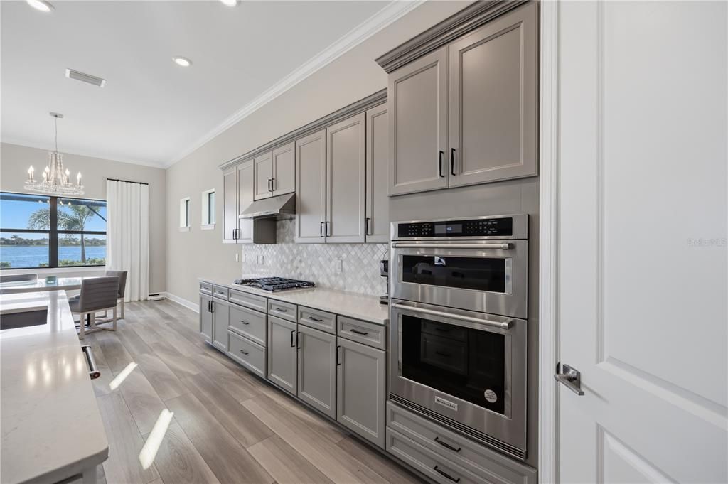 В аренду: $8,500 (3 спален, 3 ванн, 2486 Квадратных фут)