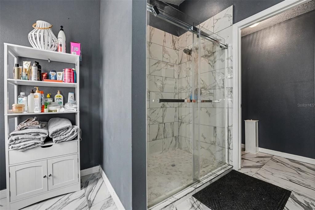 На продажу: $375,000 (3 спален, 2 ванн, 1881 Квадратных фут)