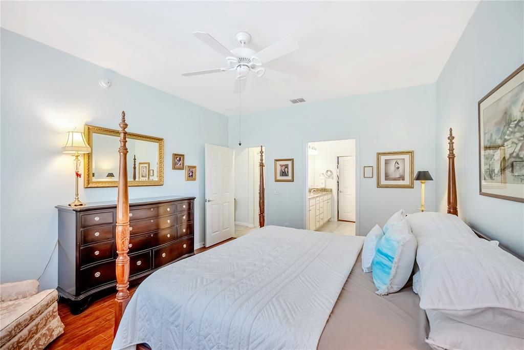 For Sale: $346,643 (2 beds, 2 baths, 1687 Square Feet)