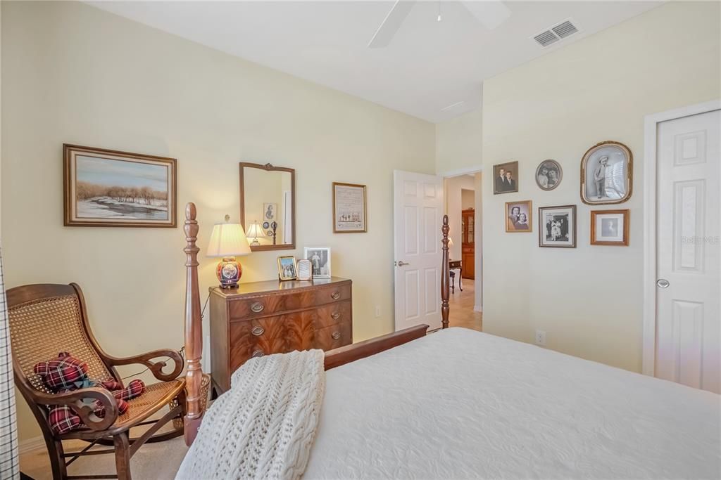 For Sale: $346,643 (2 beds, 2 baths, 1687 Square Feet)