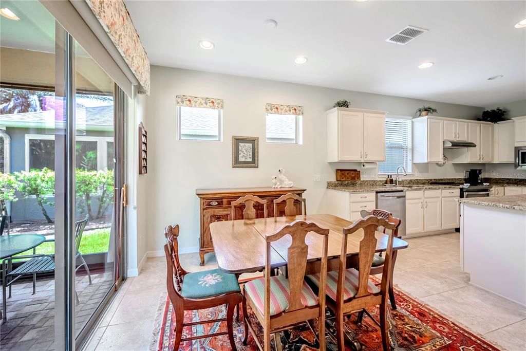 For Sale: $346,643 (2 beds, 2 baths, 1687 Square Feet)