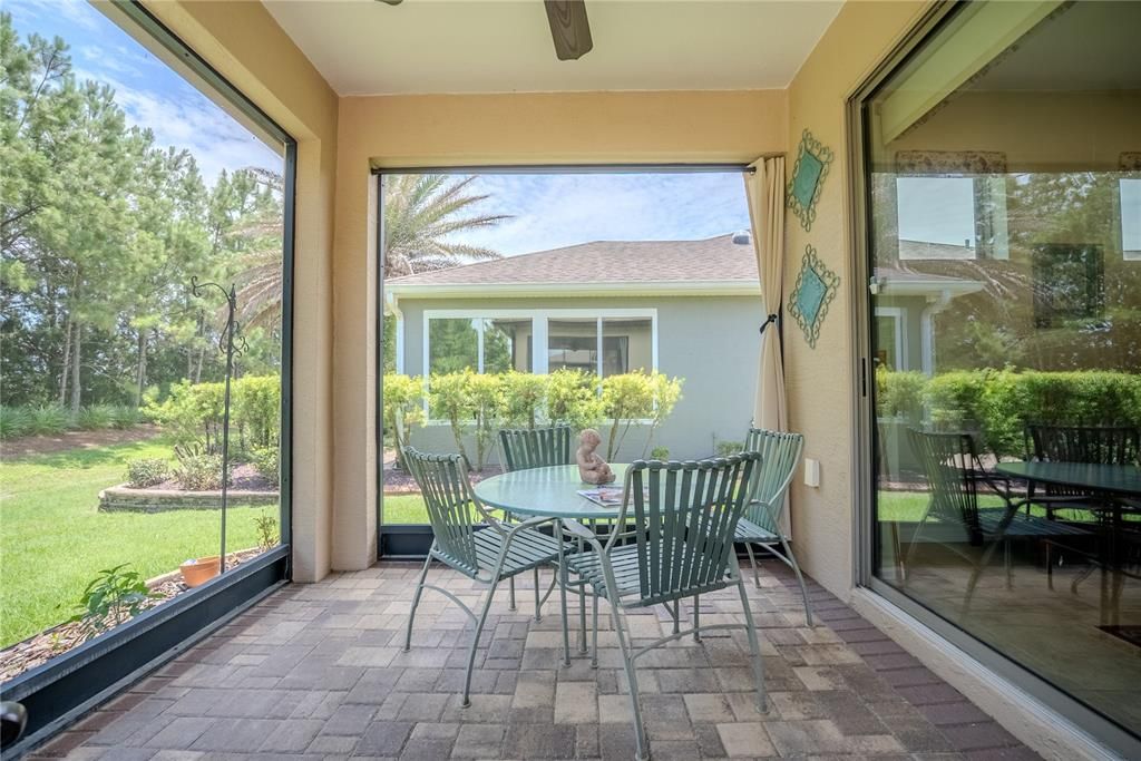 For Sale: $346,643 (2 beds, 2 baths, 1687 Square Feet)
