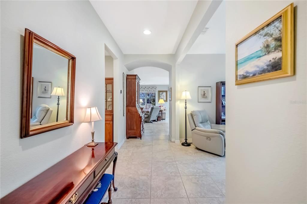 For Sale: $346,643 (2 beds, 2 baths, 1687 Square Feet)