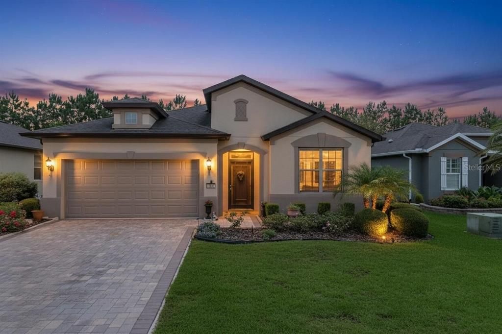 For Sale: $346,643 (2 beds, 2 baths, 1687 Square Feet)