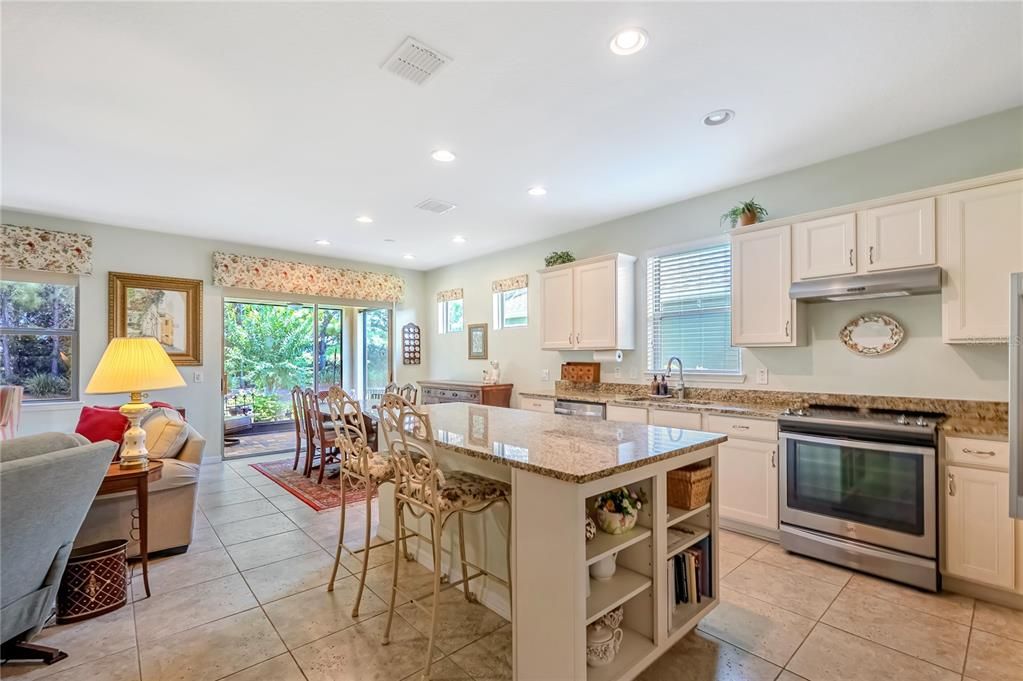 For Sale: $346,643 (2 beds, 2 baths, 1687 Square Feet)