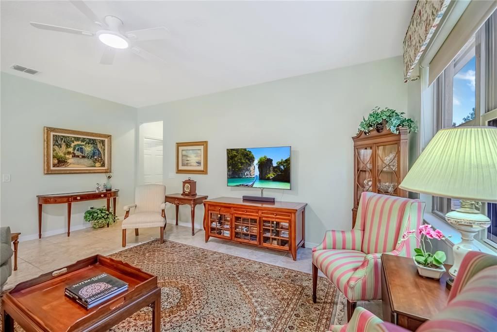 For Sale: $346,643 (2 beds, 2 baths, 1687 Square Feet)
