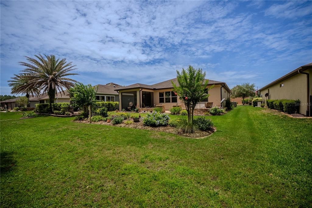 For Sale: $346,643 (2 beds, 2 baths, 1687 Square Feet)
